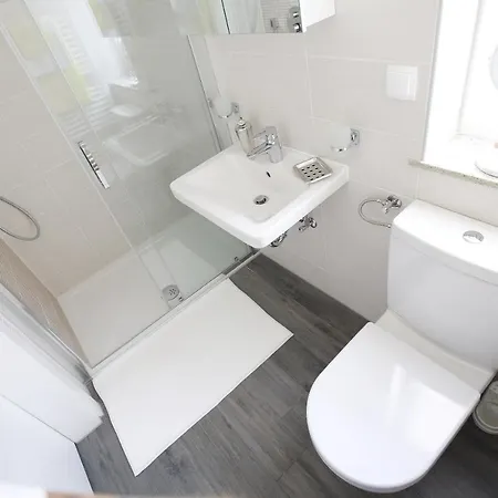 Nicole Design Daire